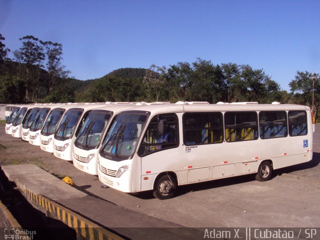 Viação Bom Jesus > VTL - Viação Trans Líder FROTA 2010 na cidade de Cubatão, São Paulo, Brasil, por Adam Xavier Rodrigues Lima. Número da foto: #2751541.