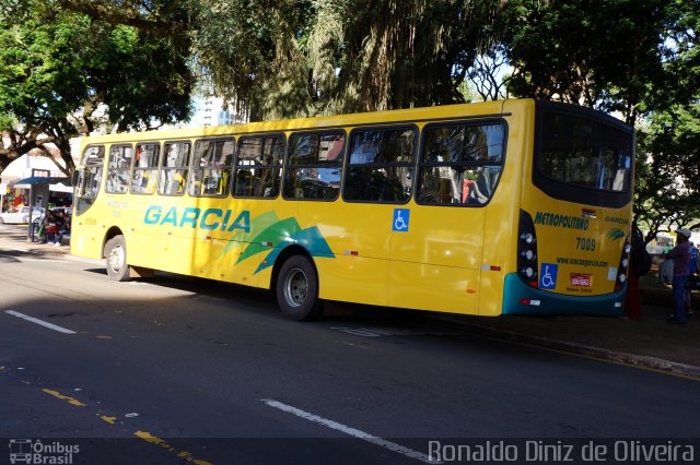 Viação Garcia 7009 na cidade de Maringá, Paraná, Brasil, por Ronaldo Diniz de Oliveira. ID da foto: 2751555.