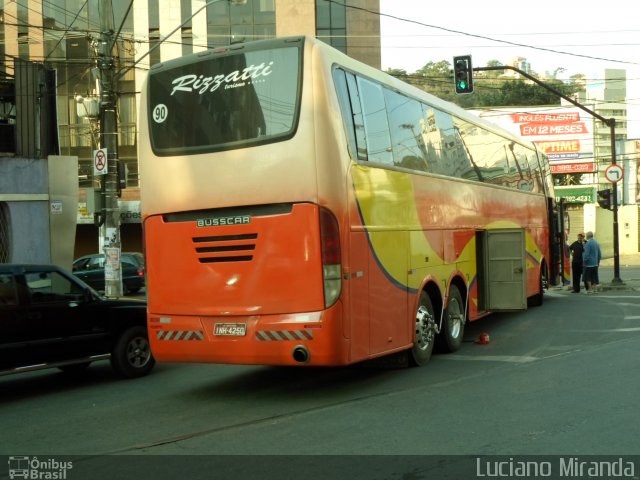 Rizzatti Turismo 2060 na cidade de Viçosa, Minas Gerais, Brasil, por Luciano Miranda. ID da foto: 2752709.