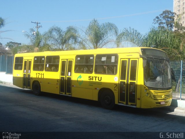 Viação Leme 1711 na cidade de Jundiaí, São Paulo, Brasil, por Gabriel Giacomin de Lima. Número da foto: #2752771.