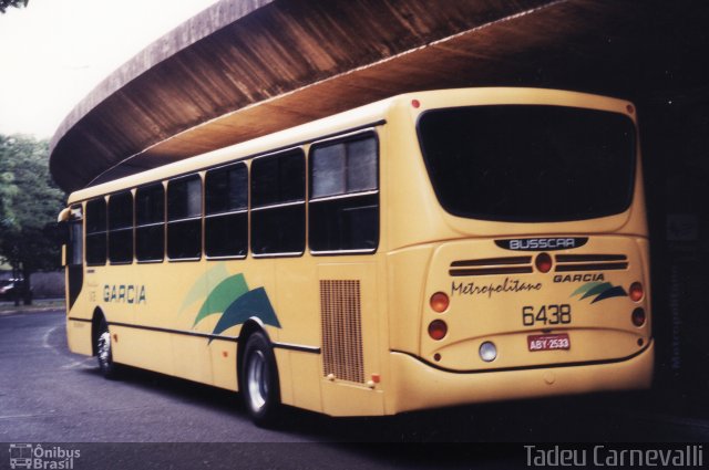 Viação Garcia 6438 na cidade de Londrina, Paraná, Brasil, por Tadeu Carnevalli. ID da foto: 2760710.